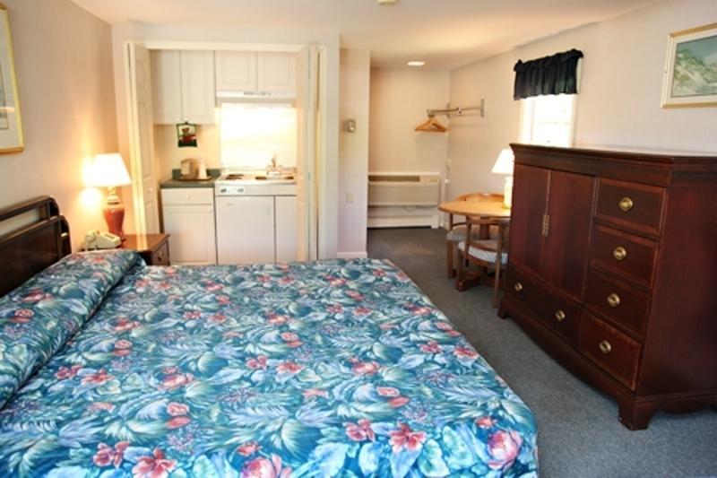 Centerville Corners Inn Room photo